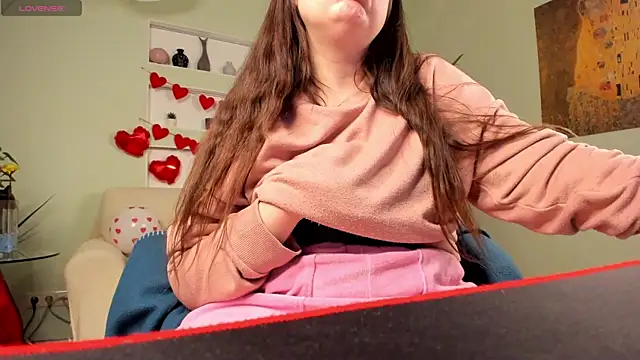 Snapshot of BattyMoll chatting on February 16, 3:05 pm BattyMoll online show from February 16, 3:05 pm