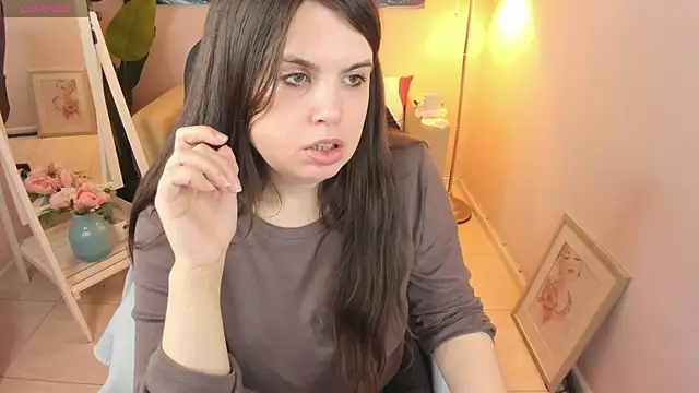 Snapshot of BattyMoll chatting on March 9, 3:38 pm BattyMoll online show from March 9, 3:38 pm