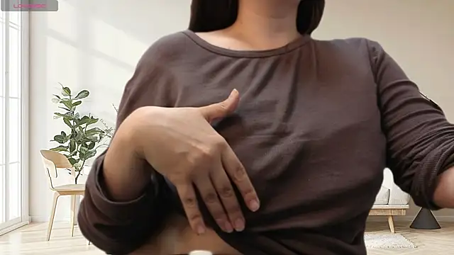 Snapshot of BattyMoll chatting on October 30, 3:24 pm BattyMoll online show from October 30, 3:24 pm