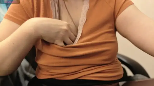 Snapshot of BattyMoll chatting on November 30, 3:27 pm BattyMoll online show from November 30, 3:27 pm