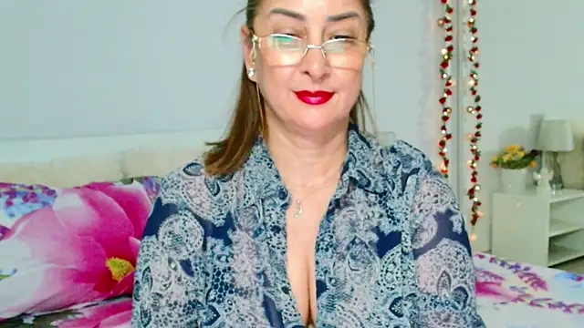 Tyana40 online show from May 15, 11:01 pm