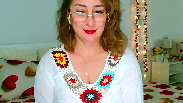 Tyana40 online show from June 15, 1:08 am