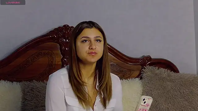 NicolePlay online show from December 19, 6:09 am