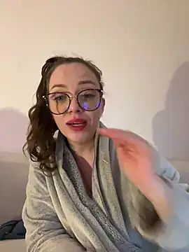 FemDom RubyKnightXXO online show from December 18, 11:51 pm