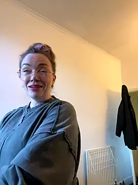 FemDom RubyKnightXXO online show from October 27, 4:55 pm