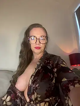 Snapshot of FemDom_RubyKnightXXO chatting on May 31, 6:20 pm FemDom RubyKnightXXO online show from May 31, 6:20 pm