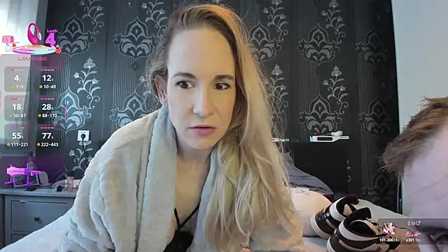 NaomiAndFriends online show from March 6, 11:14 am