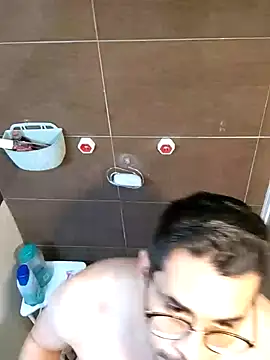 Snapshot of towers_j chatting on February 20, 4:36 pm towers j online show from February 20, 4:36 pm