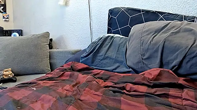 pyrowuff online show from March 1, 9:59 pm