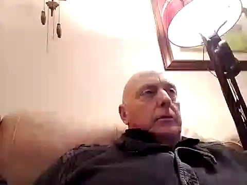 Snapshot of keeenn11 chatting on February 15, 7:39 pm keeenn11 online show from February 15, 7:39 pm