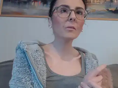 Snapshot of cleophee chatting on February 1, 7:57 am cleophee online show from February 1, 7:57 am