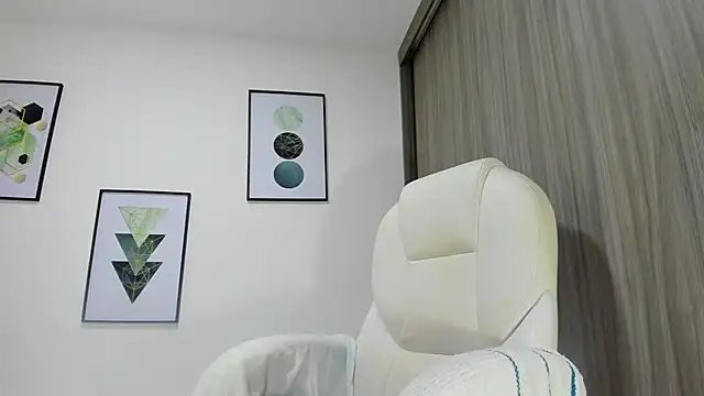 Snapshot of Paty37 chatting on June 13, 12:58 pm Paty37 online show from June 13, 12:58 pm