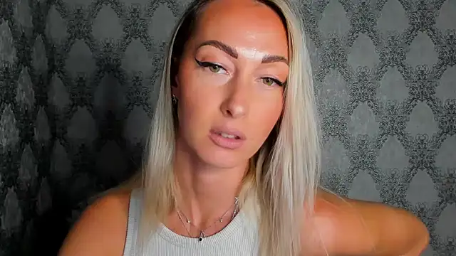 StarryHanna online show from January 8, 6:21 pm