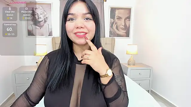 Snapshot of -Camila chatting on November 18, 6:45 pm -Camila online show from November 18, 6:45 pm