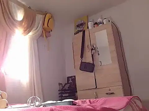 Snapshot of MARIANAWEED chatting on February 3, 7:42 pm MARIANAWEED online show from February 3, 7:42 pm