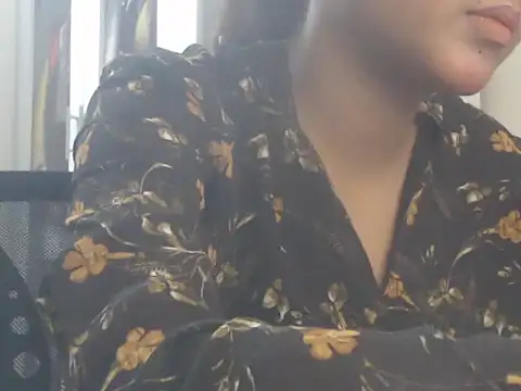 NancyRuvi online show from July 27, 3:52 pm