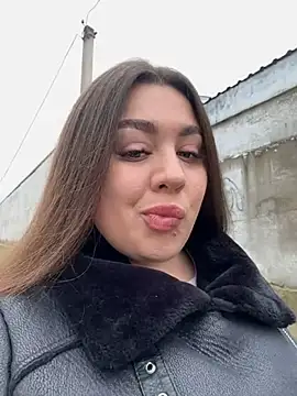 Snapshot of Sara_Slow chatting on January 24, 10:32 am Sara Slow online show from January 24, 10:32 am