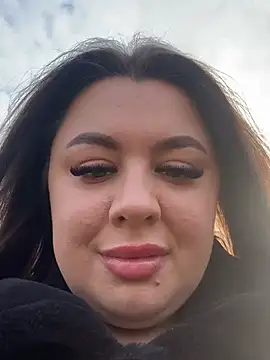 Snapshot of Sara_Slow chatting on February 3, 1:08 pm Sara Slow online show from February 3, 1:08 pm