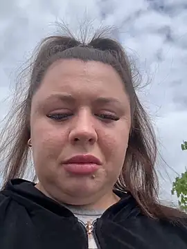 Sara Slow online show from April 22, 12:39 pm