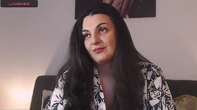 Snapshot of itsyourlady chatting on February 12, 1:06 pm itsyourlady online show from February 12, 1:06 pm