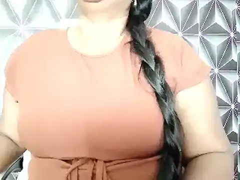 IndianDelia online show from November 30, 11:14 am