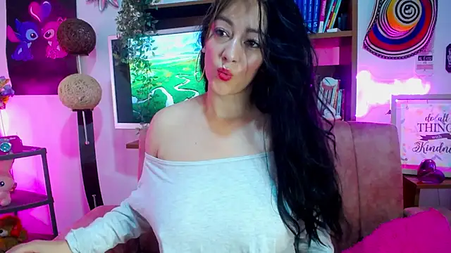 CiaraaSweet online show from April 30, 11:20 pm