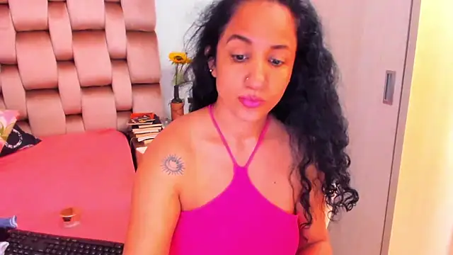 alaskmiller1 online show from June 12, 3:33 pm