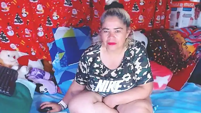 estrellita fugaz16x online show from February 9, 10:47 pm