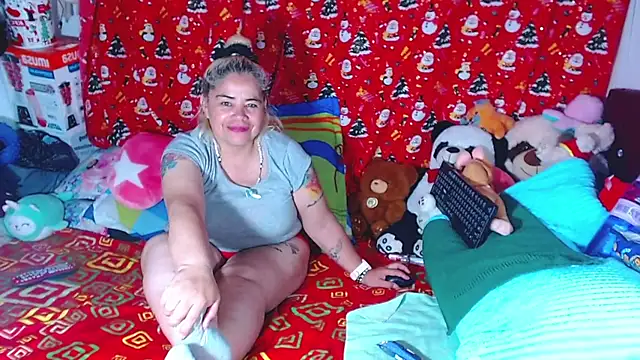 estrellita fugaz16x online show from May 13, 4:32 am