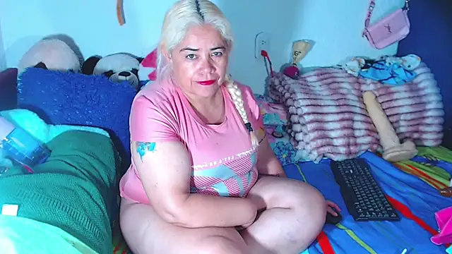 estrellita fugaz16x online show from July 14, 3:55 am