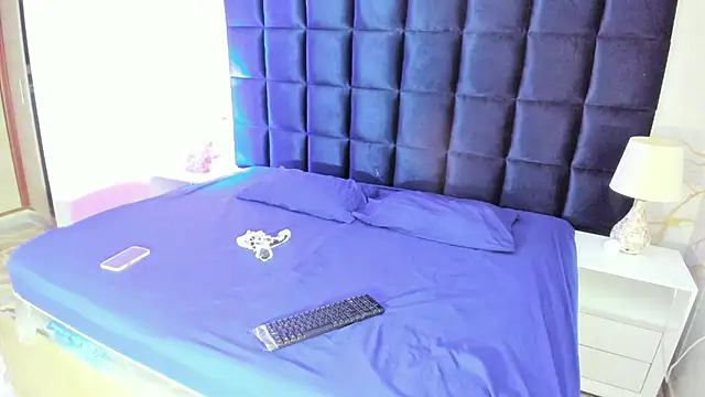 Snapshot of Maddysex_ chatting on July 21, 11:34 am Maddysex online show from July 21, 11:34 am