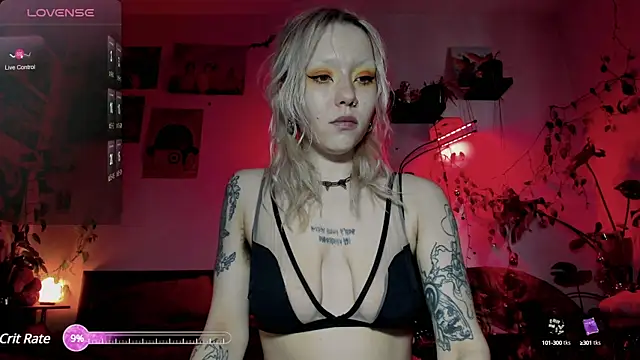 Snapshot of olivecum chatting on March 15, 1:51 pm olivecum online show from March 15, 1:51 pm