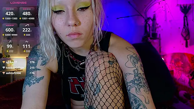 Snapshot of olivecum chatting on March 16, 1:37 pm olivecum online show from March 16, 1:37 pm