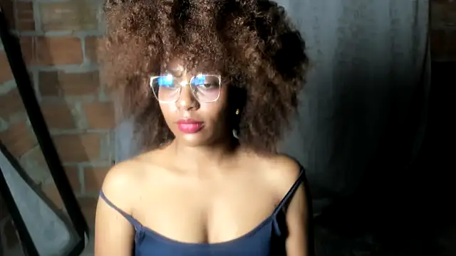 Snapshot of thaimy_ chatting on July 1, 2:24 am thaimy online show from July 1, 2:24 am