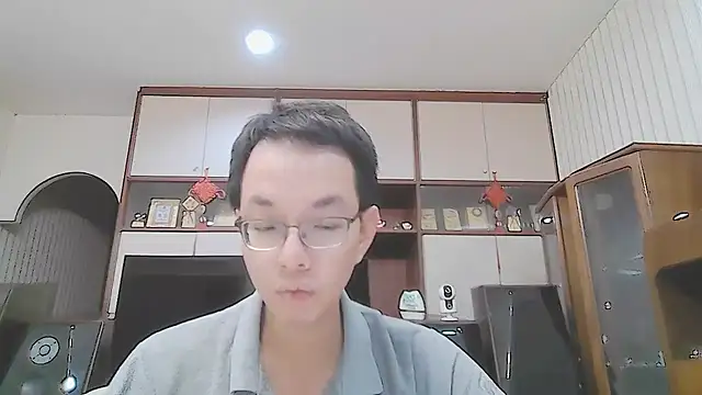 Snapshot of poter77112 chatting on May 7, 7:19 pm poter77112 online show from May 7, 7:19 pm