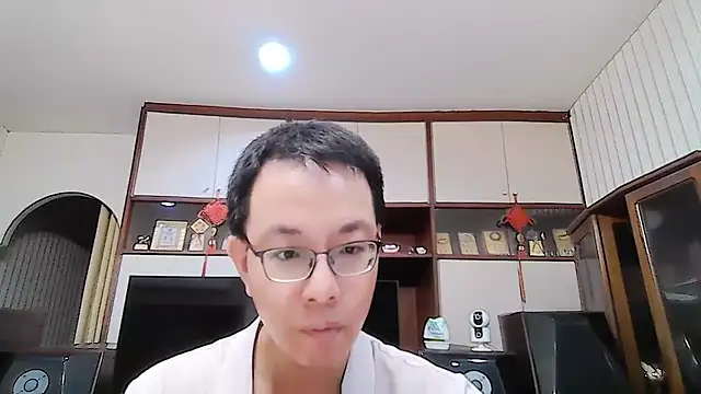 Snapshot of poter77112 chatting on July 16, 4:35 pm poter77112 online show from July 16, 4:35 pm