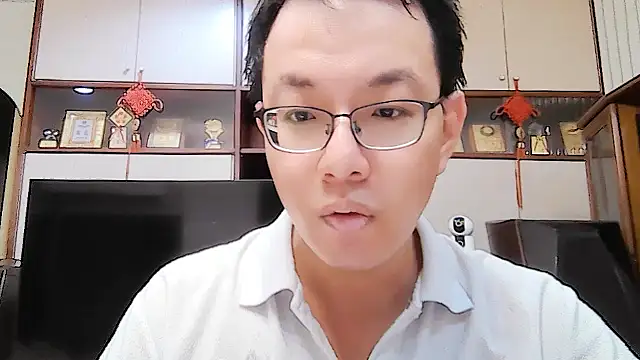 Snapshot of poter77112 chatting on July 20, 4:09 pm poter77112 online show from July 20, 4:09 pm