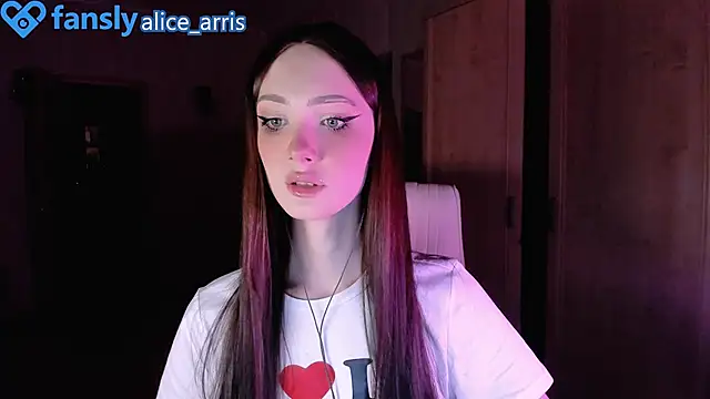 Snapshot of Alice__Aris chatting on October 30, 6:19 pm Alice  Aris online show from October 30, 6:19 pm