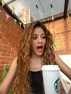 alana15 online show from August 5, 9:06 pm