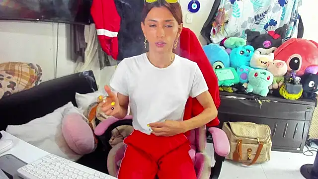 Lawrncesofiets online show from February 7, 7:49 pm