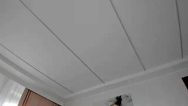 Snapshot of TiffanyHouston_ chatting on December 15, 6:51 am TiffanyHouston online show from December 15, 6:51 am