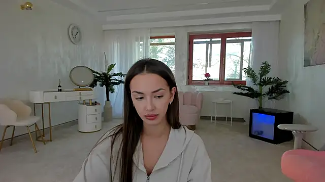 Snapshot of TiffanyHouston_ chatting on January 19, 8:18 am TiffanyHouston online show from January 19, 8:18 am