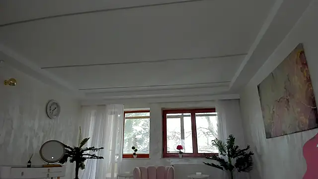 Snapshot of TiffanyHouston_ chatting on February 27, 7:01 am TiffanyHouston online show from February 27, 7:01 am