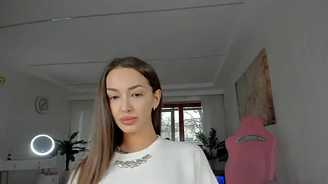 Snapshot of TiffanyHouston_ chatting on March 2, 5:44 am TiffanyHouston online show from March 2, 5:44 am