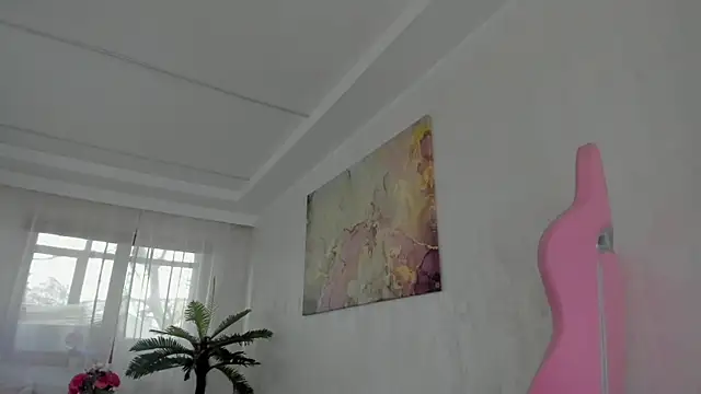 Snapshot of TiffanyHouston_ chatting on December 5, 7:06 am TiffanyHouston online show from December 5, 7:06 am