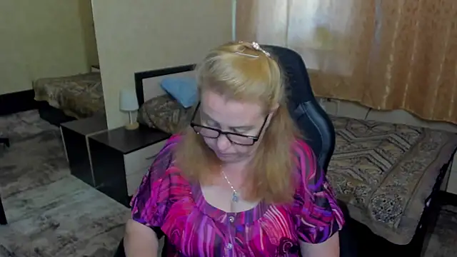 Frau Marta online show from June 20, 1:14 pm