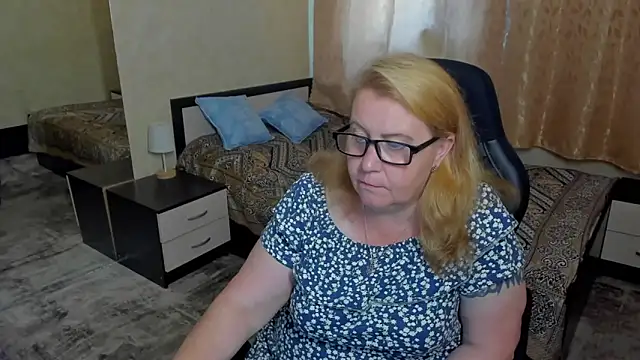Frau Marta online show from June 21, 1:03 pm