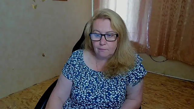 Frau Marta online show from July 5, 12:45 pm