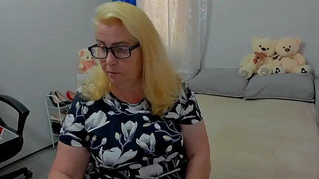 Frau Marta online show from July 30, 10:36 am