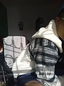 Snapshot of pinedasex777 chatting on November 2, 12:51 pm pinedasex777 online show from November 2, 12:51 pm